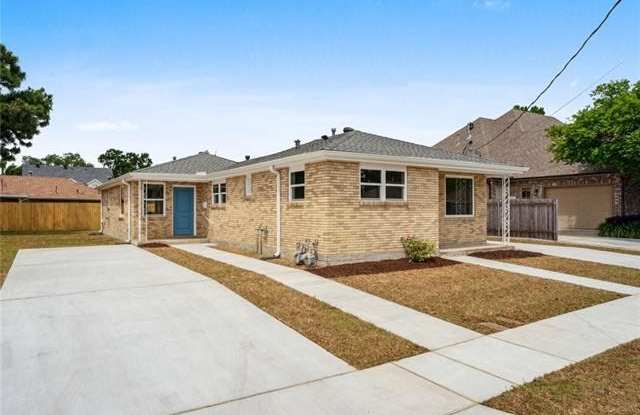 1306 SIGUR Avenue - 1306 Sigur Avenue, Metairie, LA 70005