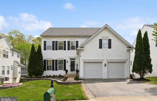 10117 BANCHORY PLACE - 10117 Banchory Place, Linton Hall, VA 20136