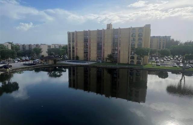 4709 NW 7th St - 4709 Northwest 7th Street, Miami, FL 33126