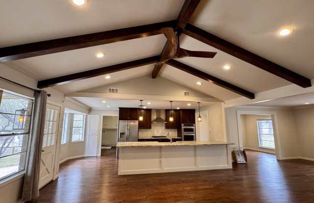 131 CANYON OAKS DR Gallery 3