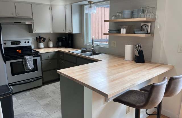Fully Furnished Condo Near Downtown Bozeman  MSU - 12 West Hayes Street, Bozeman, MT 59715