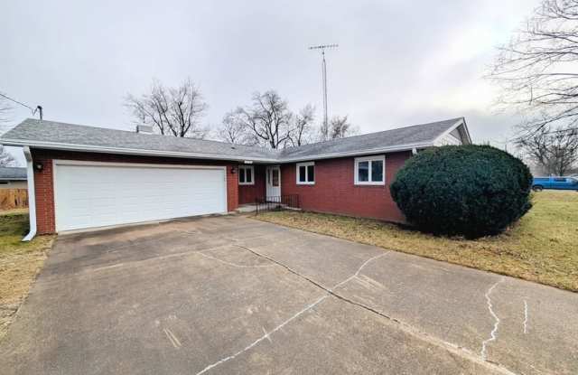 1716 Kemble Drive Gallery 1