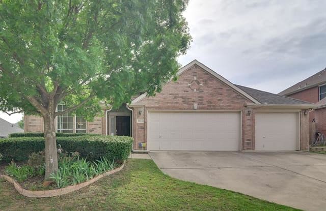 7912 Spring Run - 7912 Spring Run, North Richland Hills, TX 76182