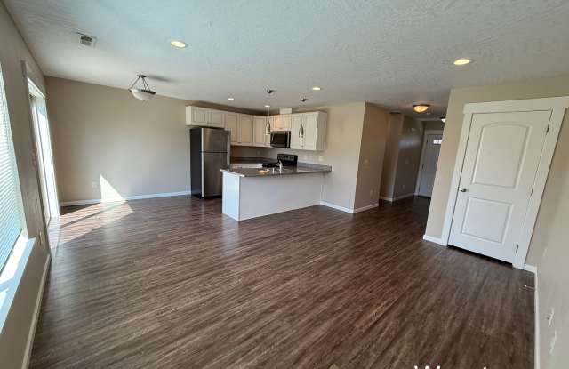 Available now! 3bed 2.5 bath duplex in Spokane Valley Gallery 2