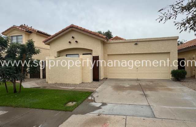 11029 W Crimson Ln - 11029 West Crimson Lane, Avondale, AZ 85392