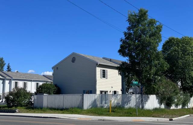 Newly Remodeled 2 Bed, 1 Bath In Town! Gallery 4