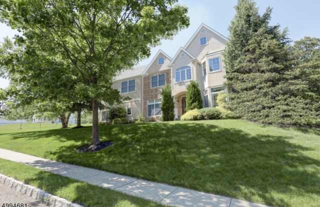 4 PRING CT - 4 Pring Court, Essex County, NJ 07052