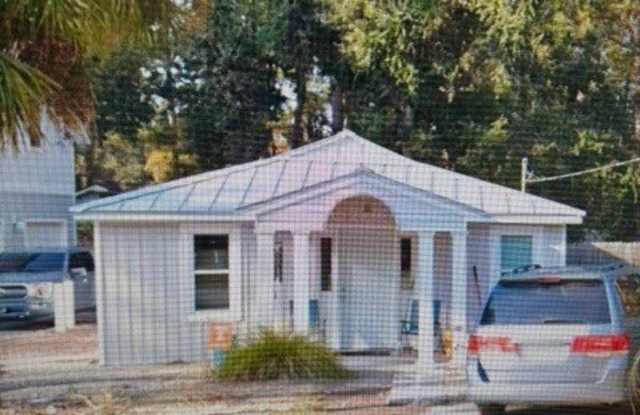 6916 Johnny Mercer Boulevard - 6916 Johnny Mercer Boulevard, Wilmington Island, GA 31410