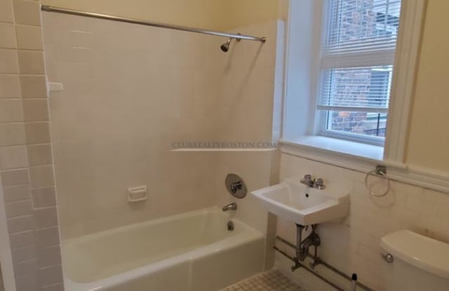 25 Park Ave. - 25 Harold Park, Boston, MA 02119