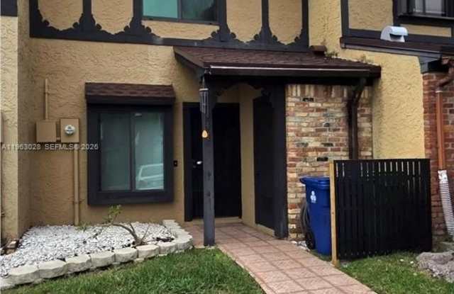 4441 NW 92nd Ave photos photos