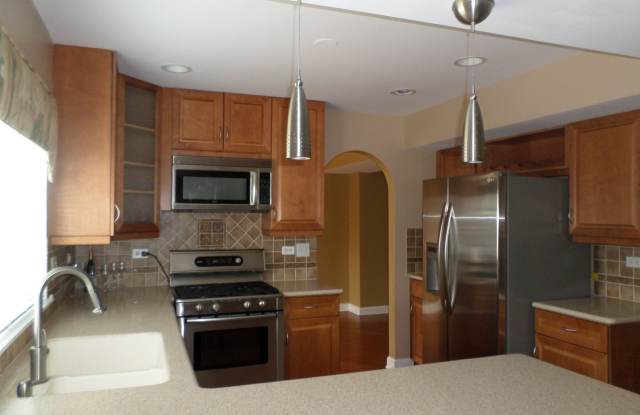 1807 Rampart Court Gallery 3