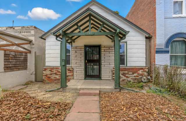 207 Galapago Street photos photos