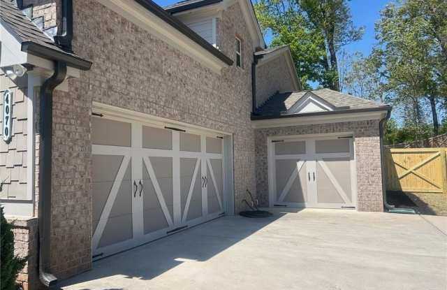 4070 Mayhill Circle Gallery 2