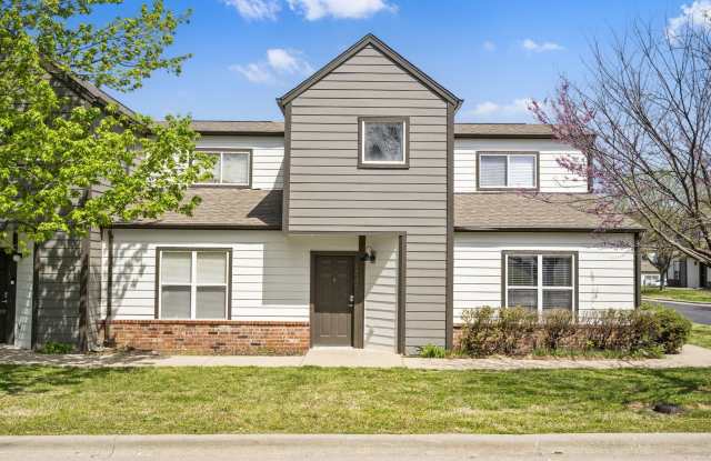 1447 E Oakwood Lane - 1447 East Oakwood Lane, Springfield, MO 65803 1447 E Oakwood Lane - 1447 East Oakwood Lane, Springfield, MO 65803