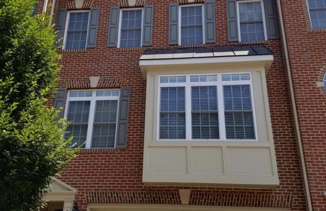 5985 MEADOW BROOK DRIVE - 5985 Meadow Brook Drive, Burke, VA 22015