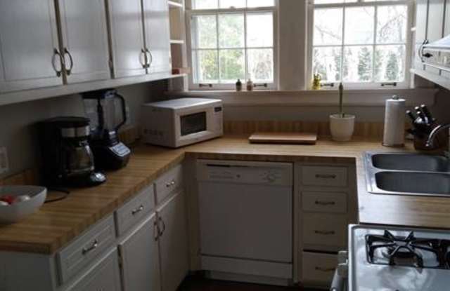 21 Peachtree Memorial Drive NW Gallery 4