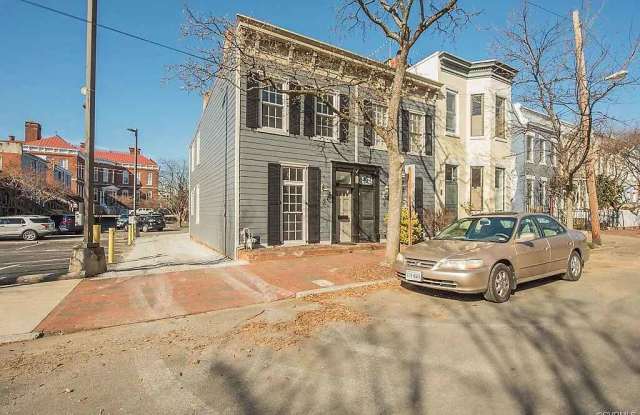 2 North Plum Street photos photos