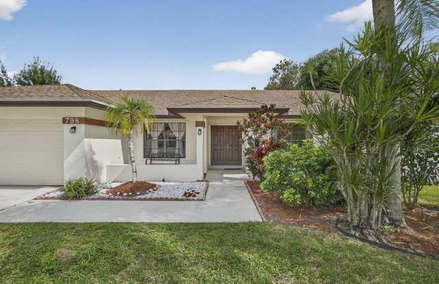 798 Blueberry Drive Gallery 2