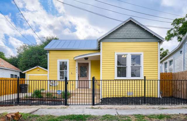 Beautifully Remodeled Dignowity Hills Home | Minutes to The Pearl, Downtown & Parks! photos photos