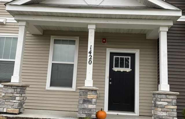 1420 Old Highway 8 Northwest - 1420 Old Highway 8, New Brighton, MN 55112