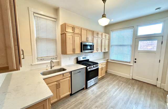 4351 N. Hermitage Ave. - 2N photos photos