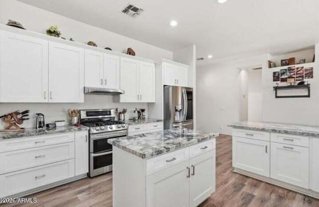 11203 W Cottonwood Lane Gallery 2