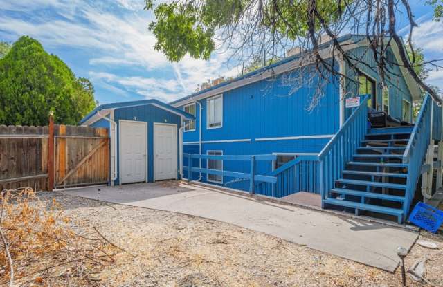 561 North Sparn Street - 4 photos photos