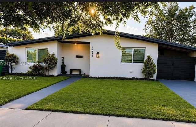 19540 Christmas Rd Gallery 1
