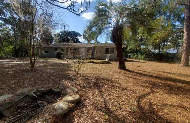 Large 2 Bedroom, 2.5 Bath with large Den and Family Room in Rainbows End, Dunnellon, FL photos photos