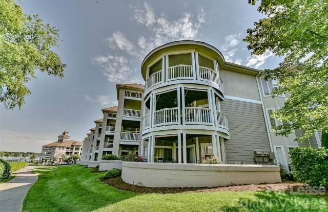 18557 Vineyard Point Lane Gallery 2
