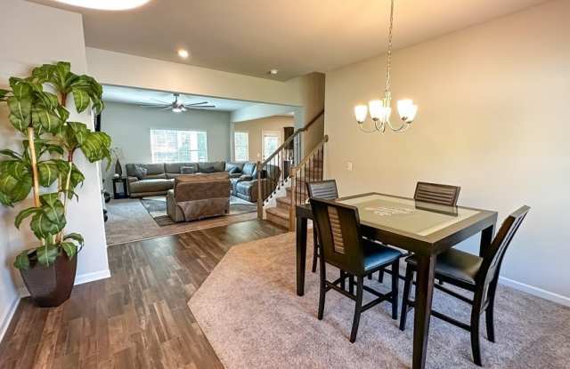 135 Collington Circle Gallery 2
