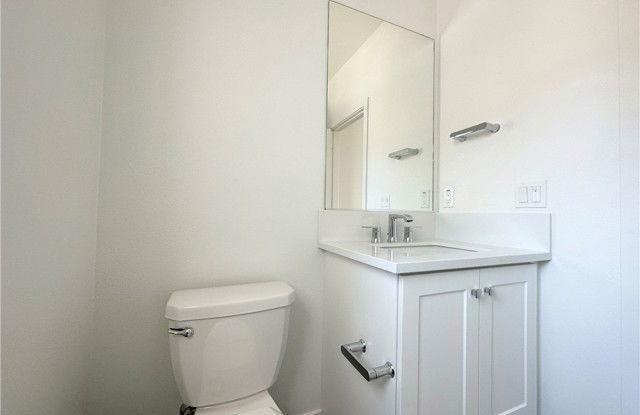 322 Tank - 322 Tank, Irvine, CA 92618