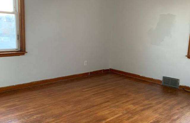 2001 Independence Ave UPPER Gallery 2