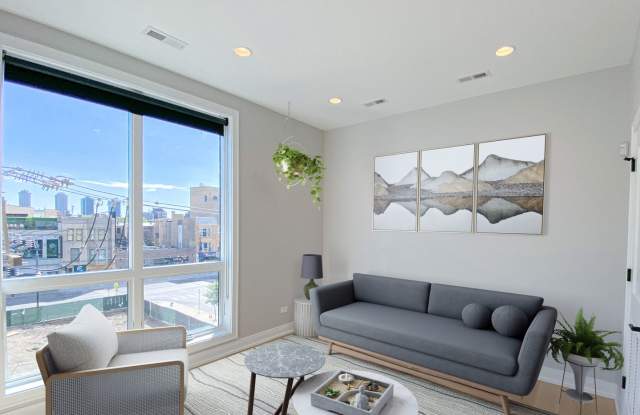 1050 W Cornelia photos photos 1050 W Cornelia photos photos