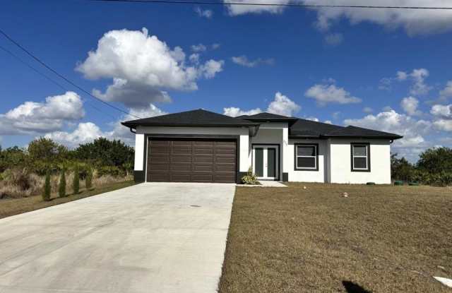 325 Paulcrest Avenue photos photos