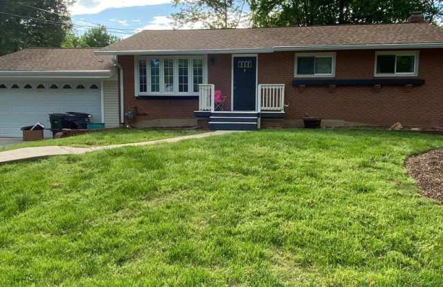 4218 Adrienne Dr - 4218 Adrienne Drive, Mount Vernon, VA 22309