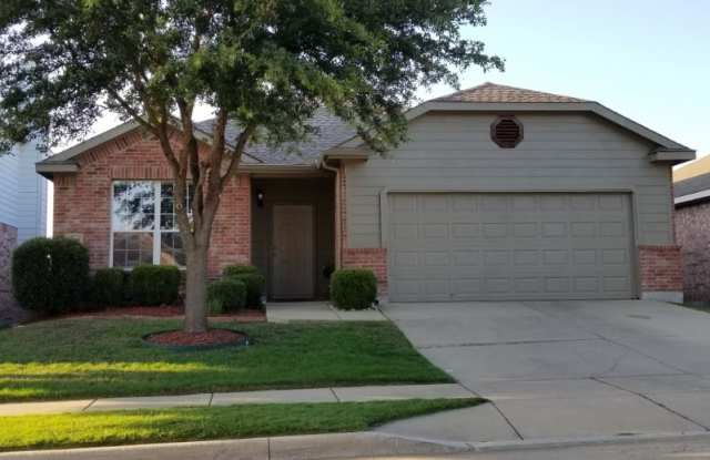 13016 Fencerow Rd - 13016 Fencerow Road, Fort Worth, TX 76244