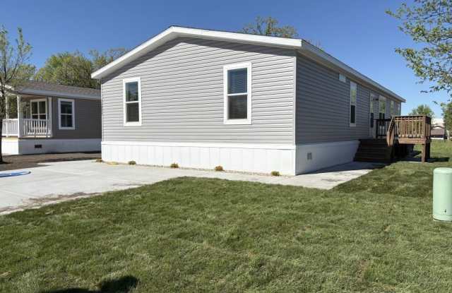 13885 Bunratty Ave photos photos