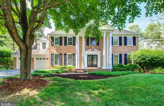 9401 FOX HOLLOW DR photos photos