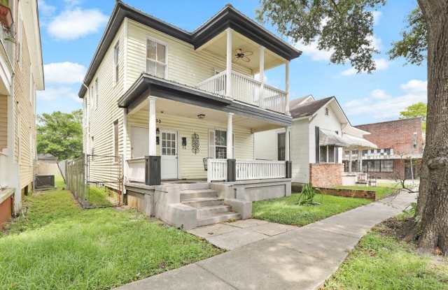 Annual 2/1 Furnished Rental near Downtown Savannah photos photos