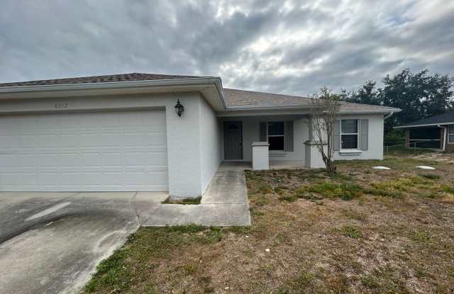3/2 Single Family home freshly painted interior and exterior photos photos