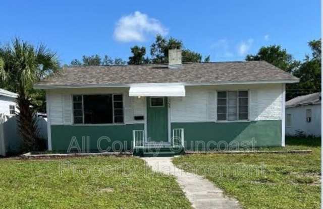 4755 9th Ave N photos photos