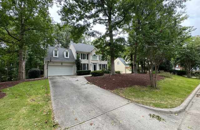 Executive 4 Bedroom Home in Established Cary Neighborhood! Gallery 3