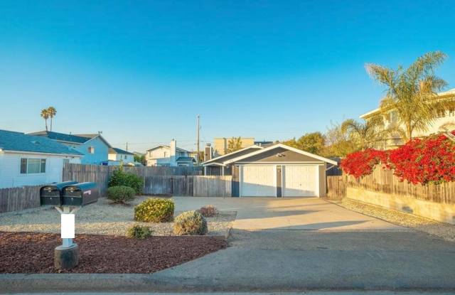 657 Trouville Avenue photos photos