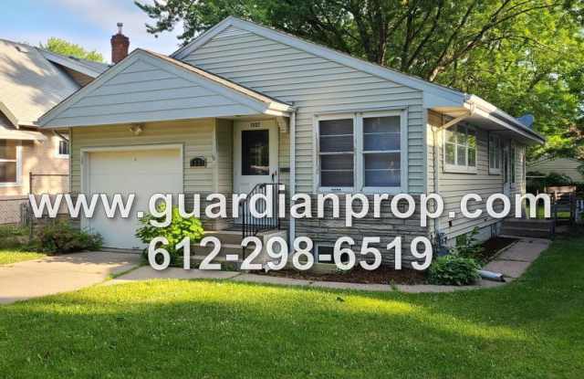 Updated House Near Hamline Available September 1, Hardwood Floors, Fenced Back Yard, Garage, Central A/C photos photos