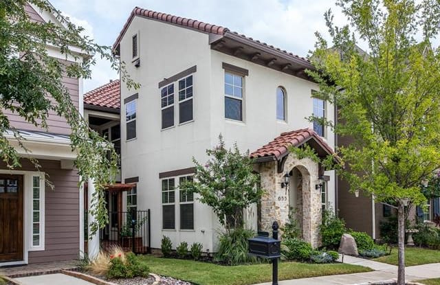 653 Surrey Lane - 653 Surrey Ln, Flower Mound, TX 75022