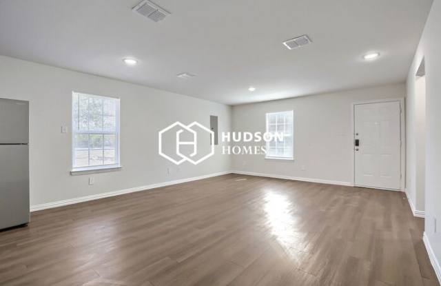 802 East 3rd Avenue Gallery 4