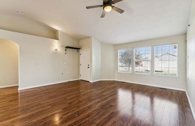 715 New East Rockrose Court Gallery 3