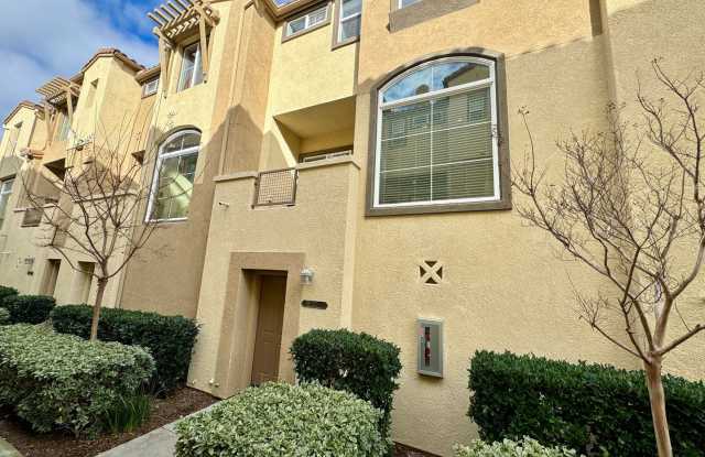 473 Almond Road - 473 Almond Road, San Marcos, CA 92078