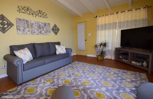 7360 N Yucca Via Gallery 2